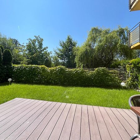 Apartament Z Garazem I Ogrodem Kołobrzeg Exterior foto