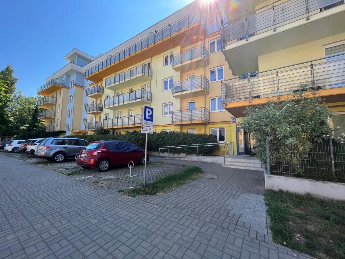 Apartament Z Garazem I Ogrodem Kołobrzeg Exterior foto